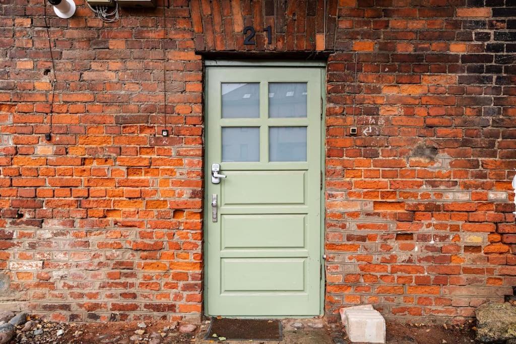 Modern Flat In Old Town Kaunas - Free Parking & Self Check-In 외부 사진